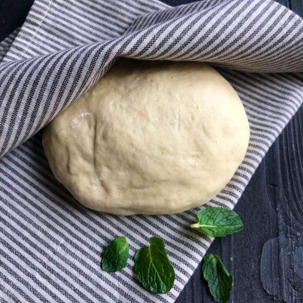طرز تهیه خمیر پیتزای فوری مرحله به مرحله طرز تهیه خمیر پیتزای فوری مرحله به مرحله